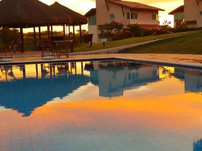 CASA TOTALMENTE EQUIPADA AMPLA E CONFORTAVEL em CONDOMINIO - CHÃ GRANDE-PE